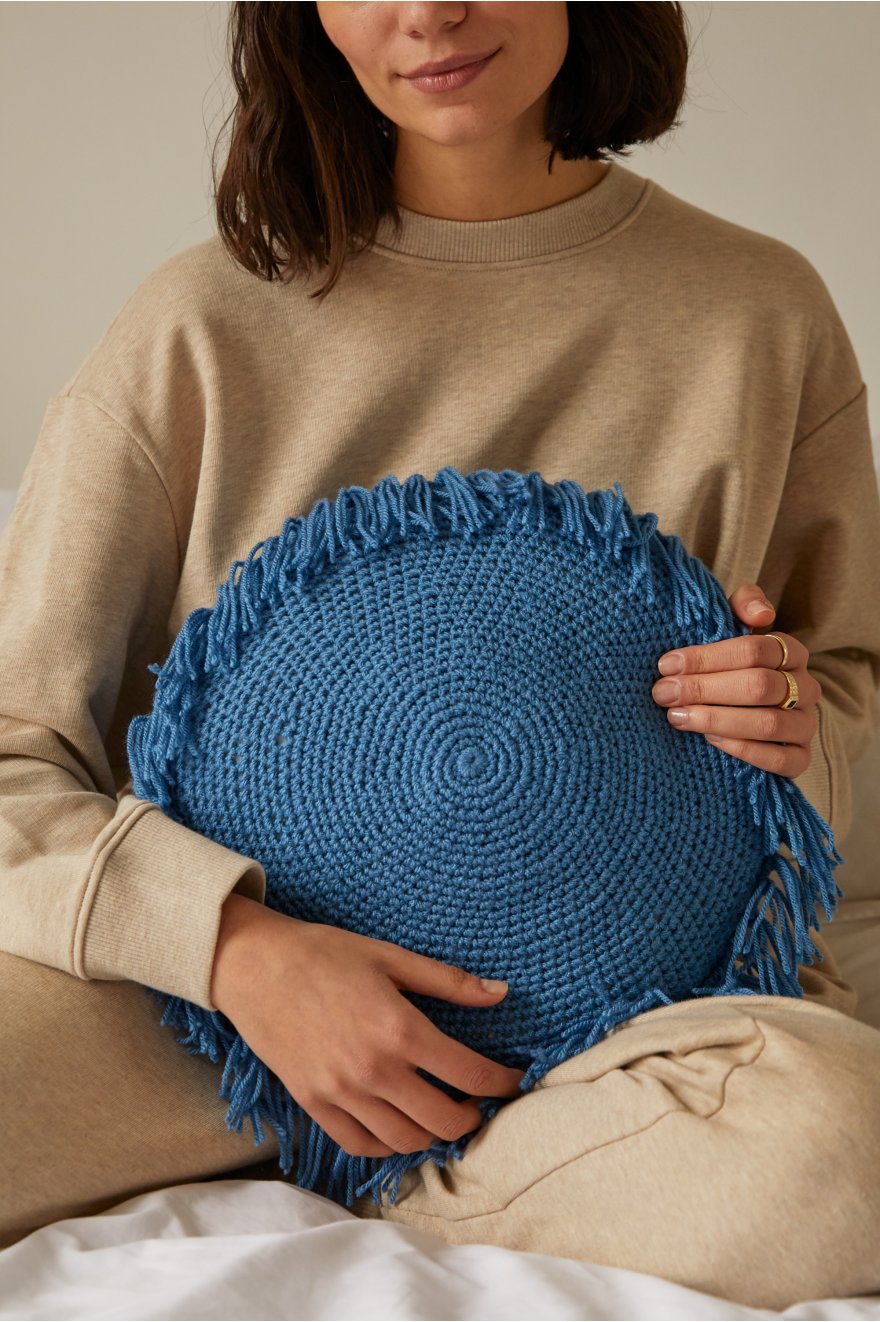 DMC Crochet Kit- The contemplative cushion