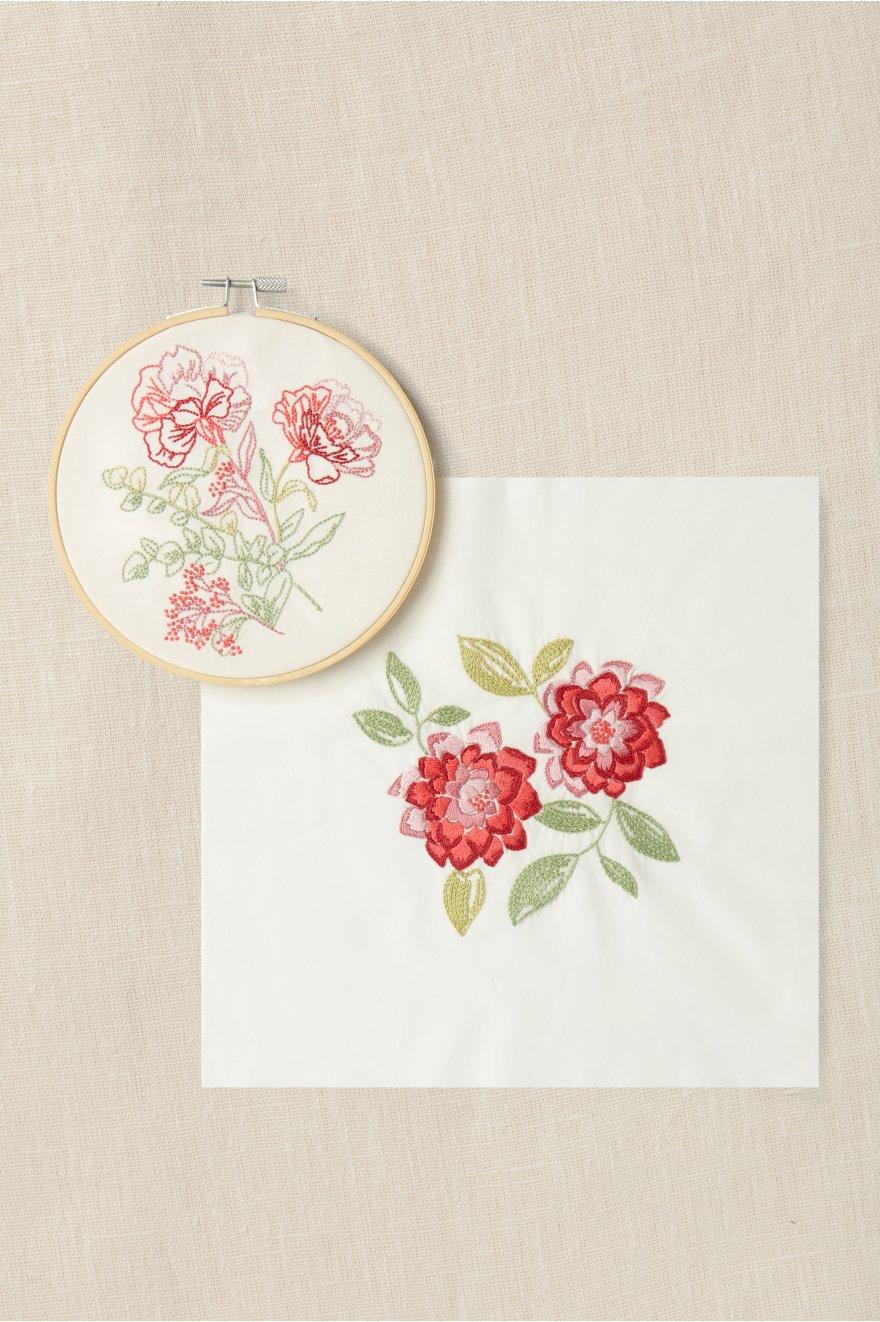 DMC embroidery kit - The poetic carnations