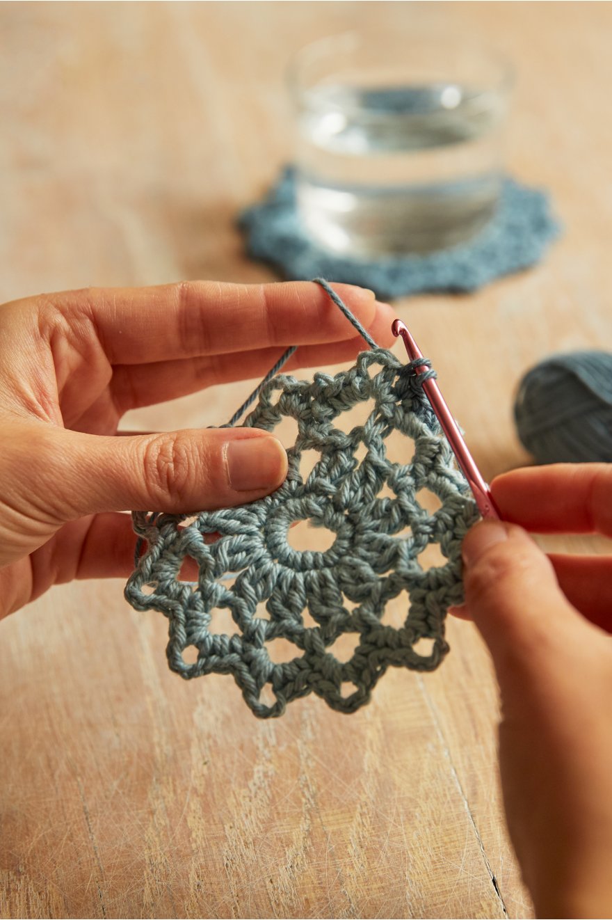 DMC Crochet Kit - The mandala coaster