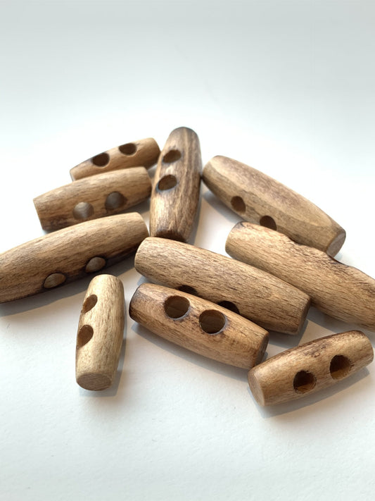 Wooden toggles with 2 holes