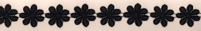 Daisy lace trim 28mm